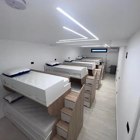 Hostal Ferra Durrës